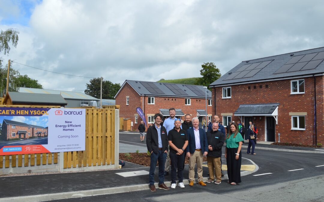 Barcud complete £2.5m development of 10 energy efficient new homes in Llanidloes
